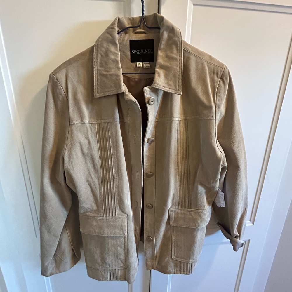 Beautiful Women’s Suede Tan Jacket